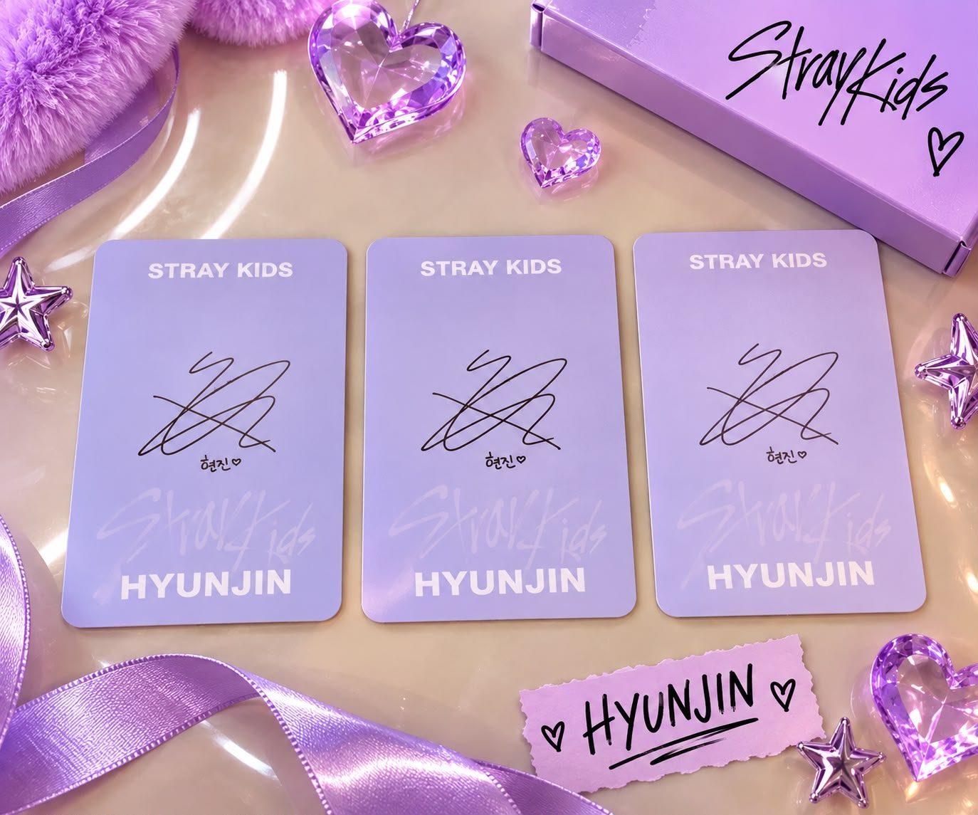 Photocards do Hyunjin — Stray Kids 💖