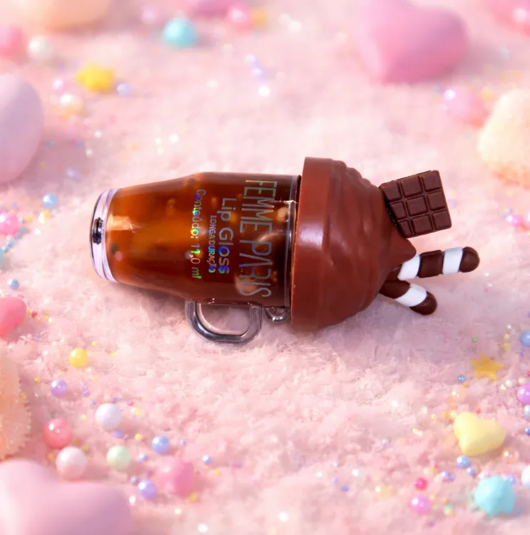 🍫 Gloss Milkshake de Chocolate — brilho irresistível!